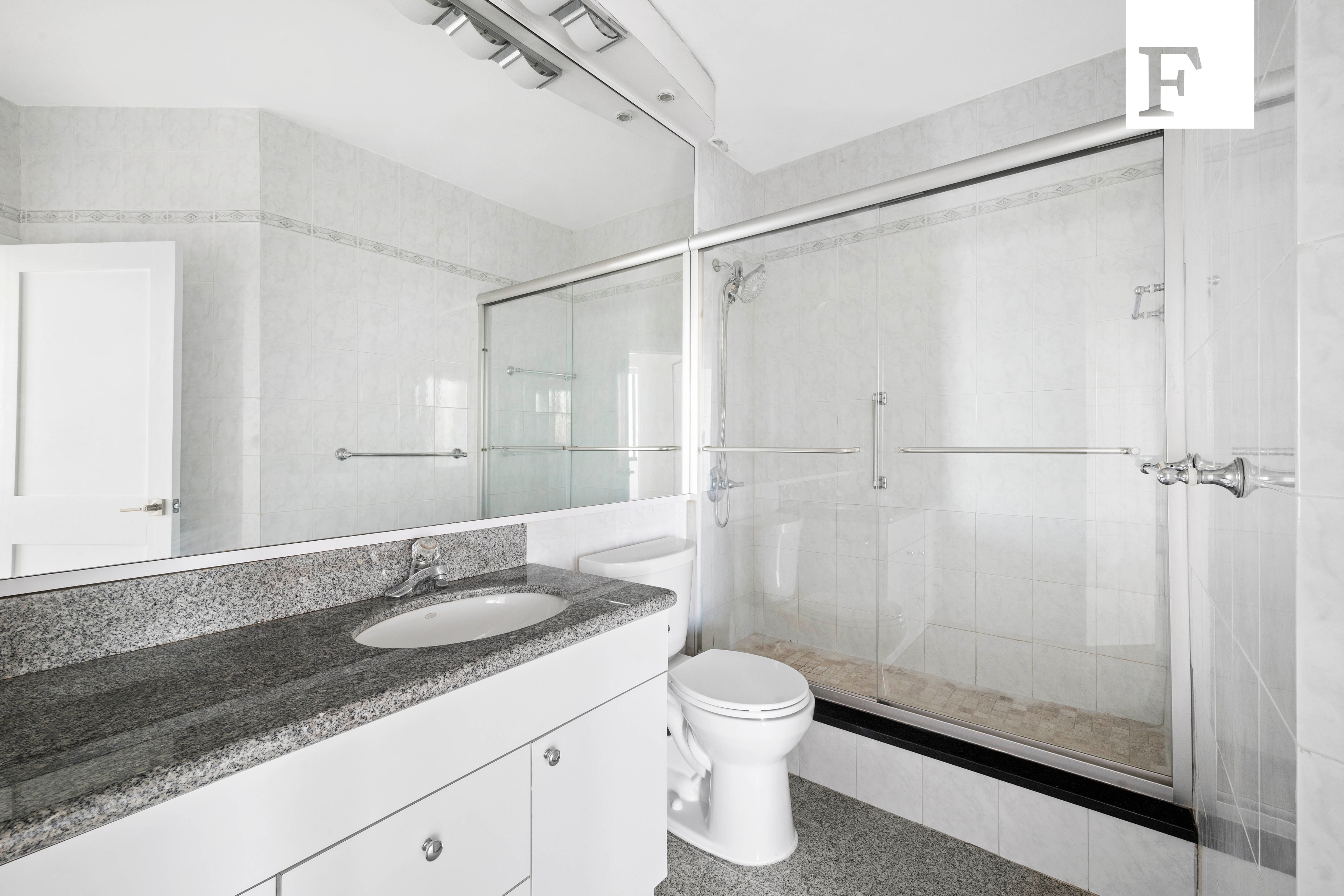 380 Rector Place, Unit 3R Manhattan, NY 10280 - Photo 10 of 10