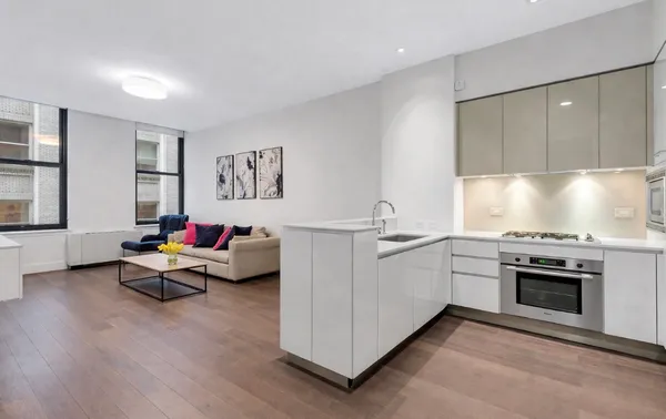$5,195 | 25 Broad Street, Unit 11K | Financial District
