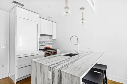 $1,575,000 | 427 East 90th Street, Unit 5A | Upper East Side