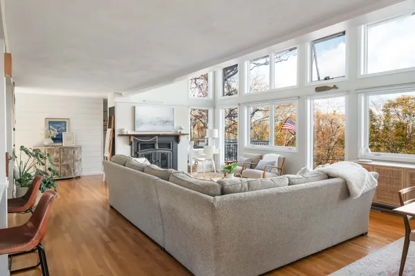 $1,250,000 | 255 Elm Street, Marshfield, MA 02050