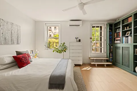 $900,000 | 692 President Street, Unit 2 | Park Slope