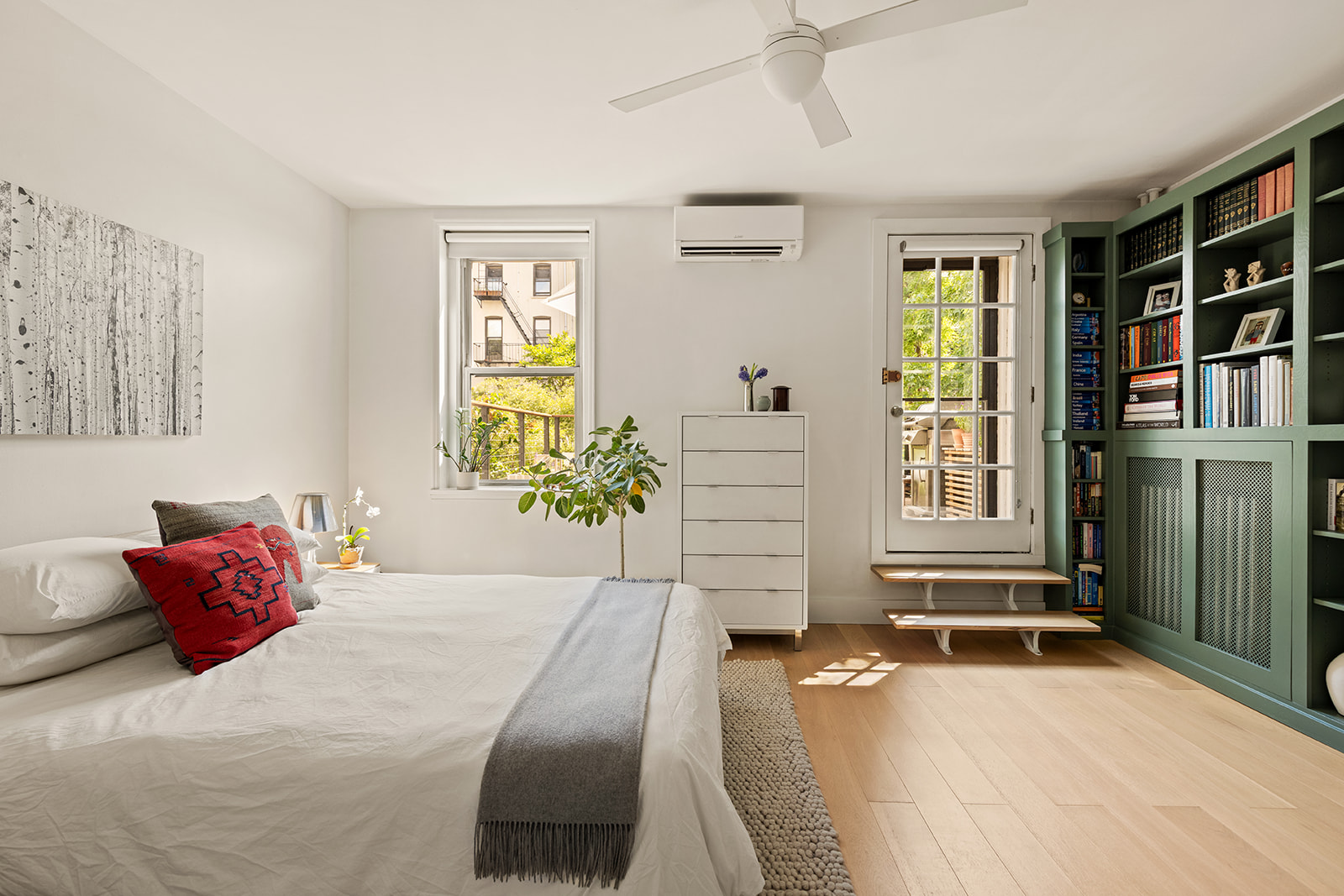 692 President Street, Unit 2 Brooklyn, NY 11215 - Photo 6 of 11 a bedroom with a bed and a window