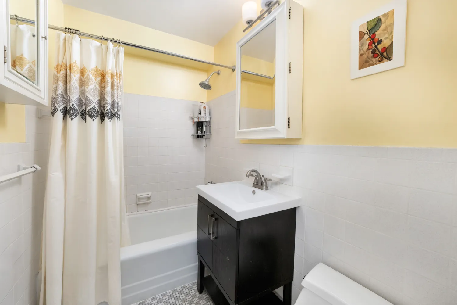 $649,000 | 251 East 51st Street, Unit 5B | Midtown East