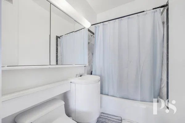 $7,500 | 200 East 32nd Street, Unit 33C | Kips Bay