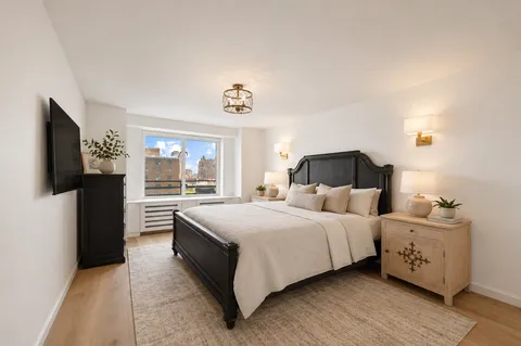$1,295,000 | 392 Central Park West, Unit 11J | Upper West Side