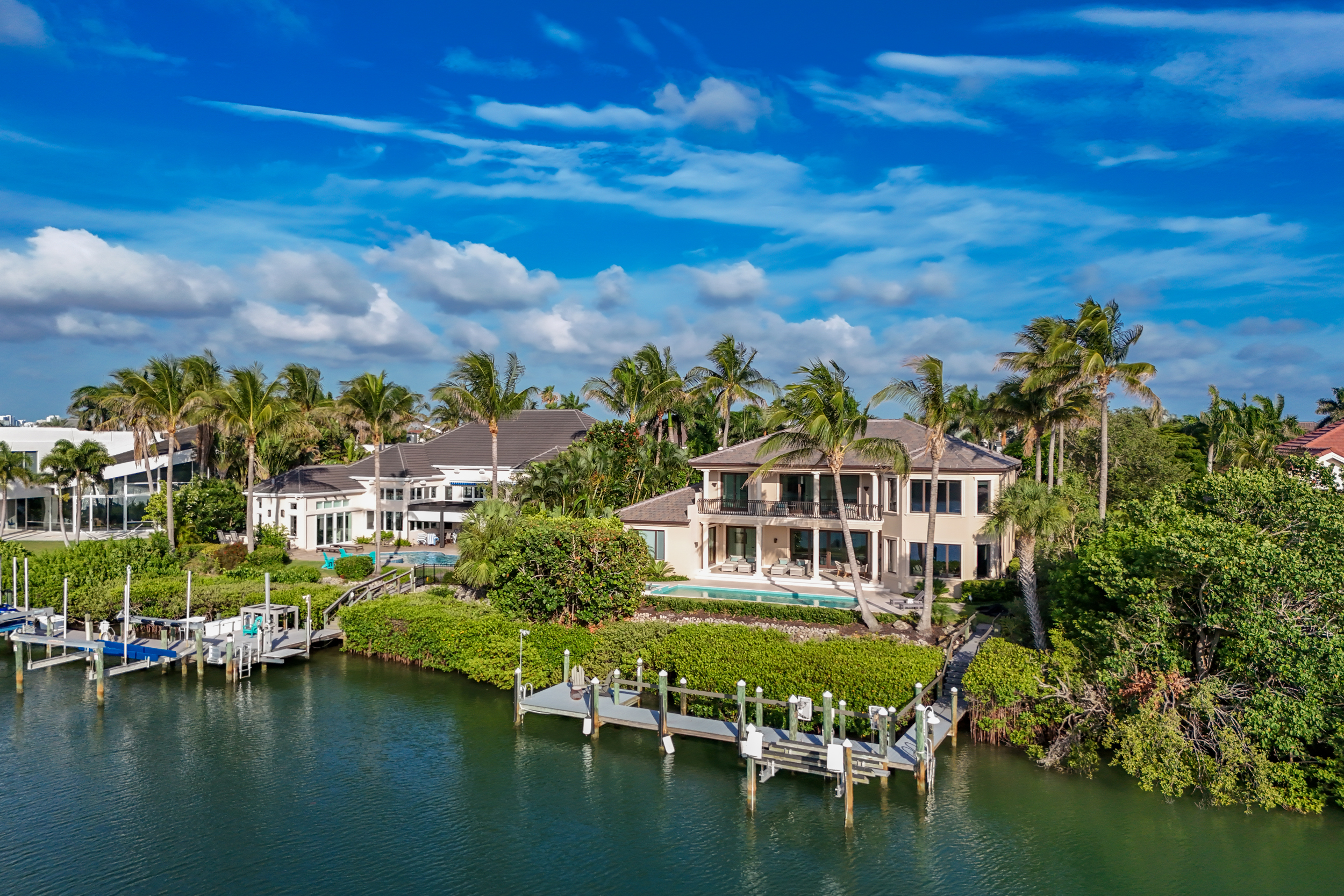 65 Lighthouse Point Drive Longboat Key, FL 34228 - Photo 2 of 57