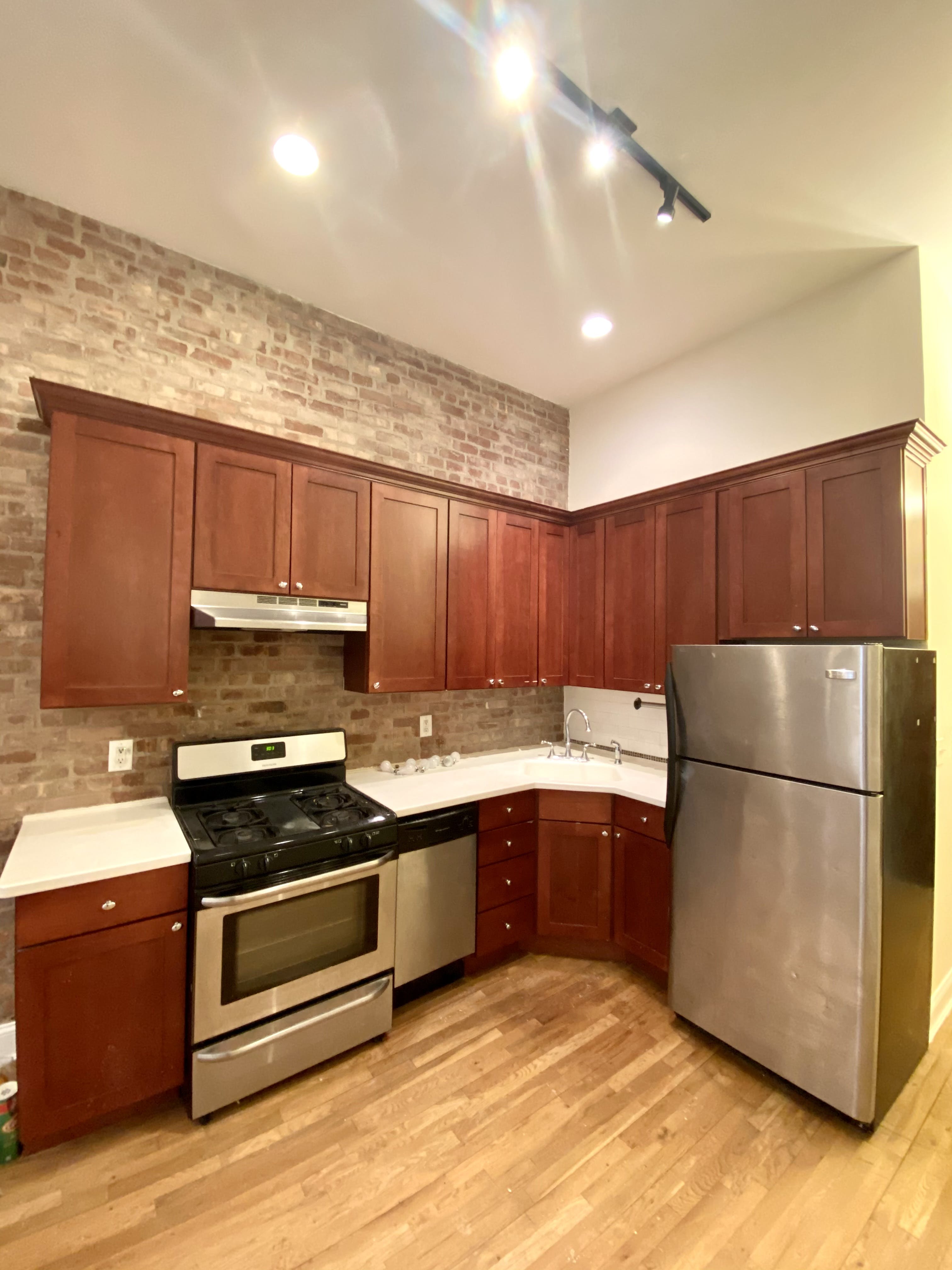 177 West 126th Street, Unit 1 Manhattan, NY 10027 - Photo 3 of 8