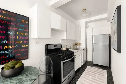 $899,000 | 465 West 23rd Street, Unit 10A | Chelsea