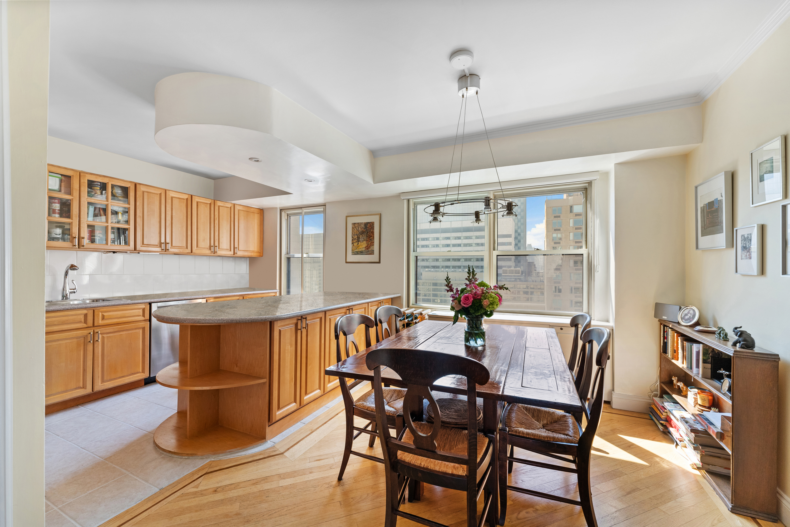420 East 72nd Street, Unit 20B Manhattan, NY 10021 - Photo 4 of 10