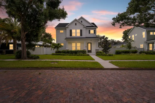 $1,200,000 | 7428 Burlington Avenue North, St. Petersburg, FL 33710