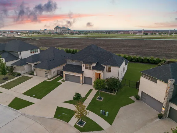 $924,999 | 2576 Horsetail Road, Frisco, TX 75033