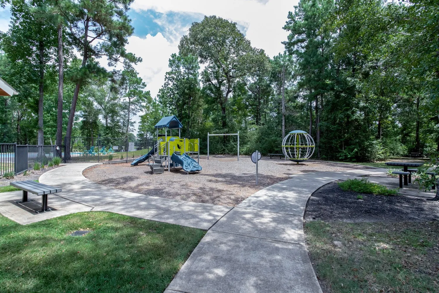 $887,500 | 29001 Colin Court, Waller, TX 77484