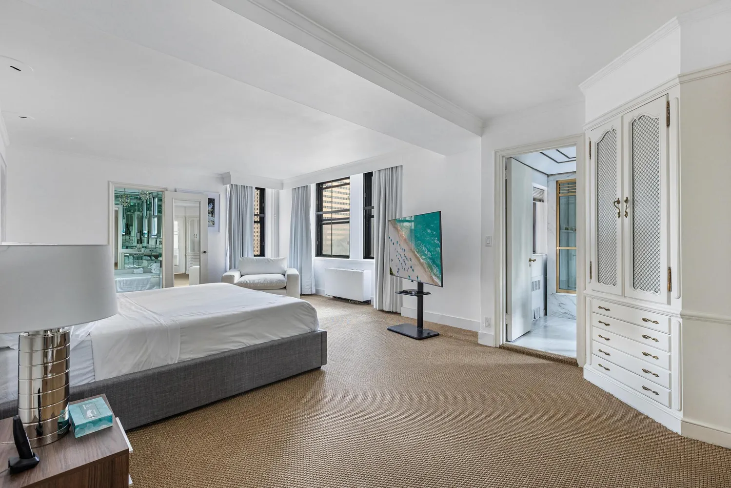 $25,000 | 111 East 56th Street, Unit 2100 | Midtown East