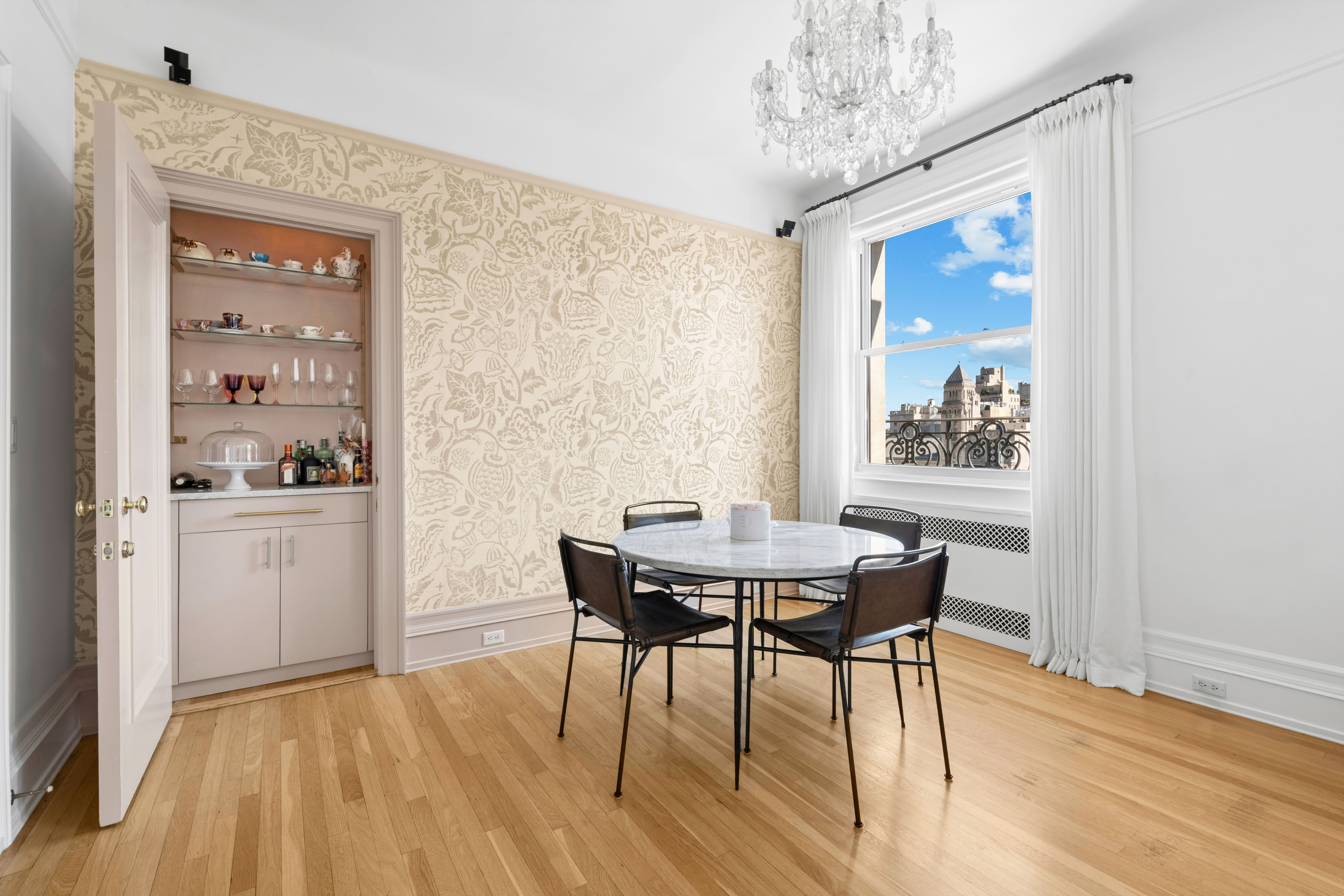 26 East 63rd Street, Unit 11F Manhattan, NY 10065 - Photo 3 of 15