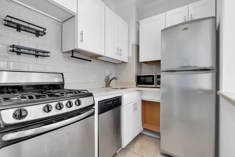 $4,500 | 643 9th Avenue, Unit 5D | Hell's Kitchen