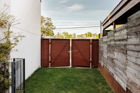 $3,499,000 | 910 West Johanna Street, Austin, TX 78704