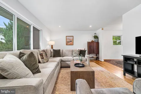 $899,900 | 2305 Peggy Lane, Silver Spring, MD 20910