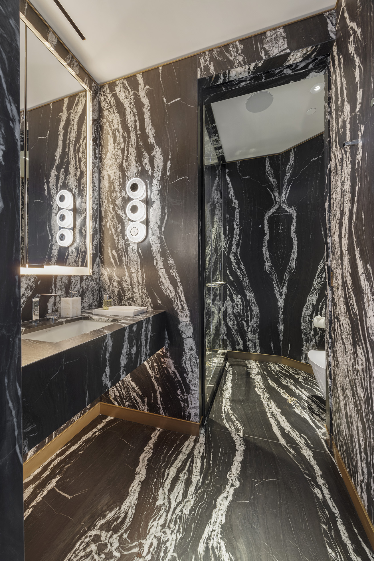 551 West 21st Street, Unit PH Manhattan, NY 10011 - Photo 37 of 51 a close view of shoes