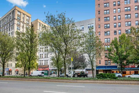 $2,300 | 2790 Broadway, Unit 1B | Upper West Side