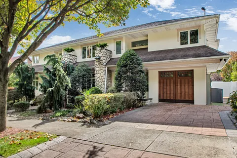 $2,300,000 | 165 Swaim Avenue | Huguenot