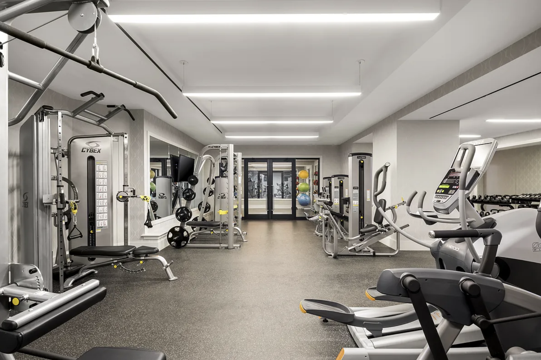 344 West 72nd Street, Unit 1008 Manhattan, NY 10023 - Photo 21 of 35 a view of a room with gym equipment