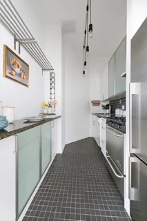 $450,000 | 689 Fort Washington Avenue, Unit 2M | Hudson Heights