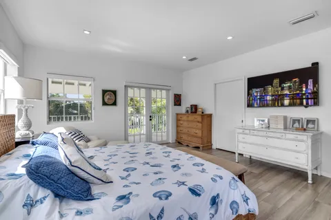 $3,750,000 | 707 West 54th Street, Miami Beach, FL 33140