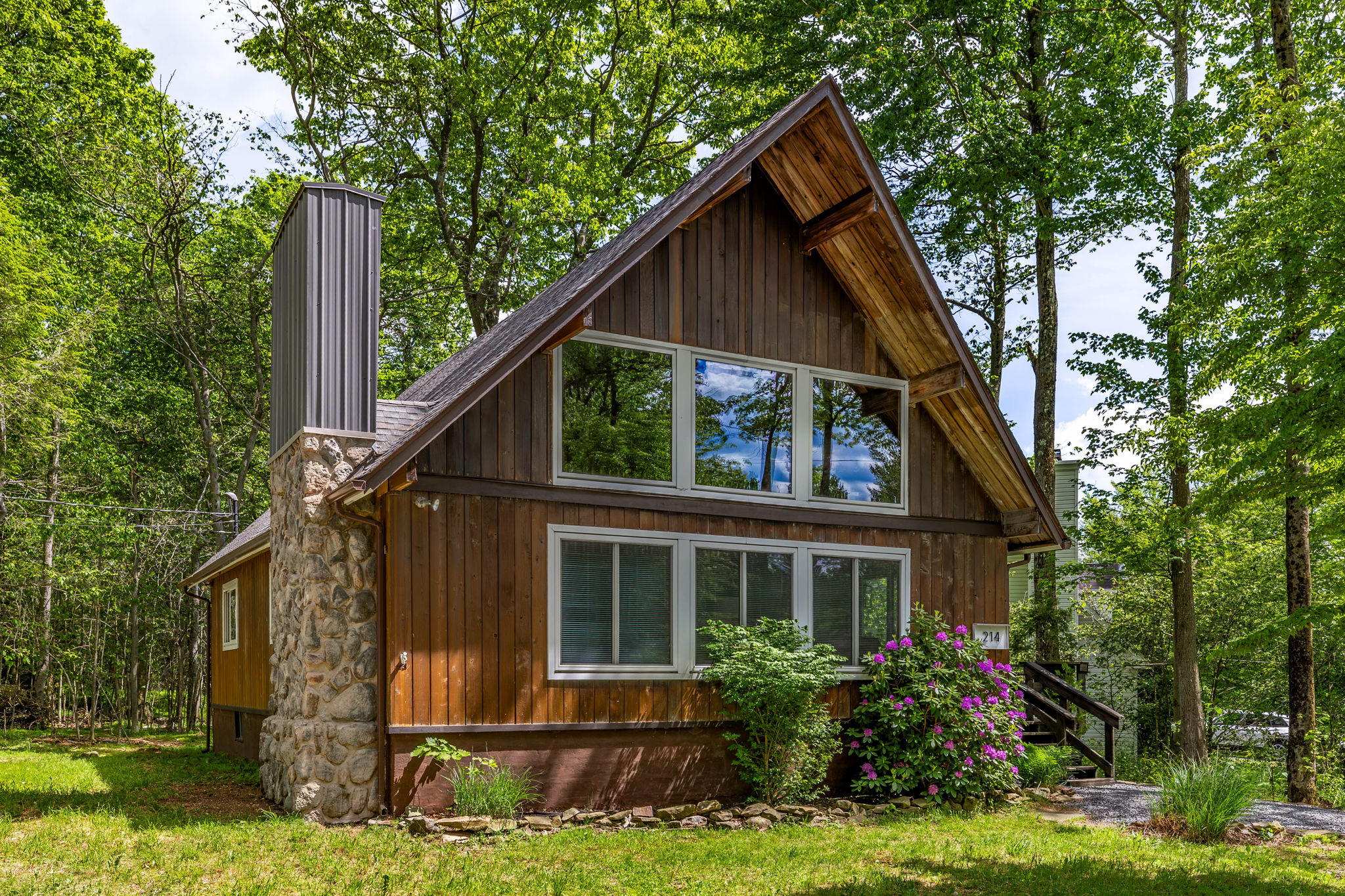 214 Coach Road Tobyhanna, PA 18466 - Photo 1 of 43