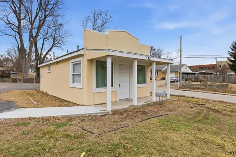 $190,000 | 625 West 23rd Street South, Independence, MO 64055