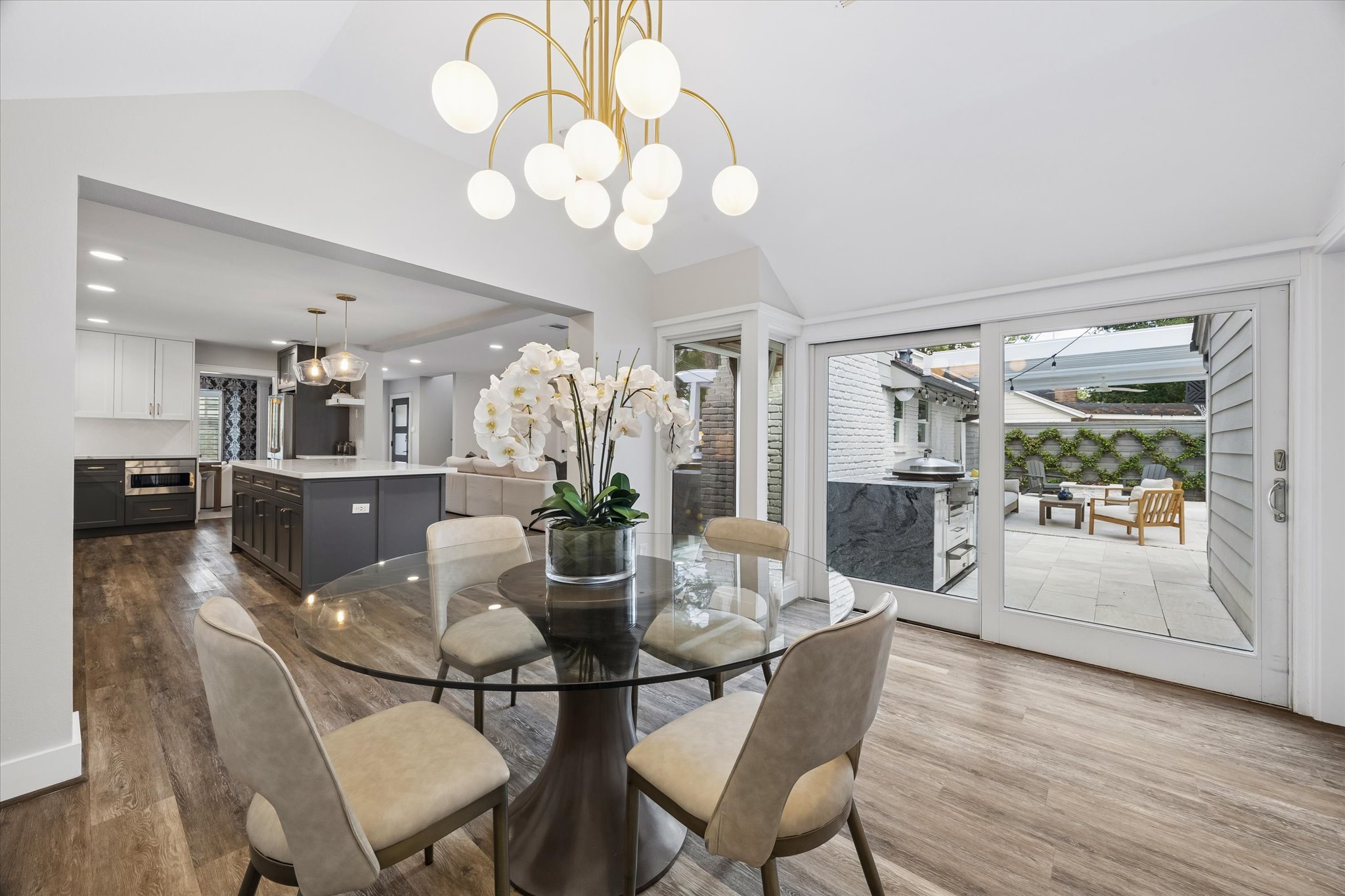 1139 Richelieu Lane Houston, TX 77018 - Photo 13 of 38 Gallery Image 13