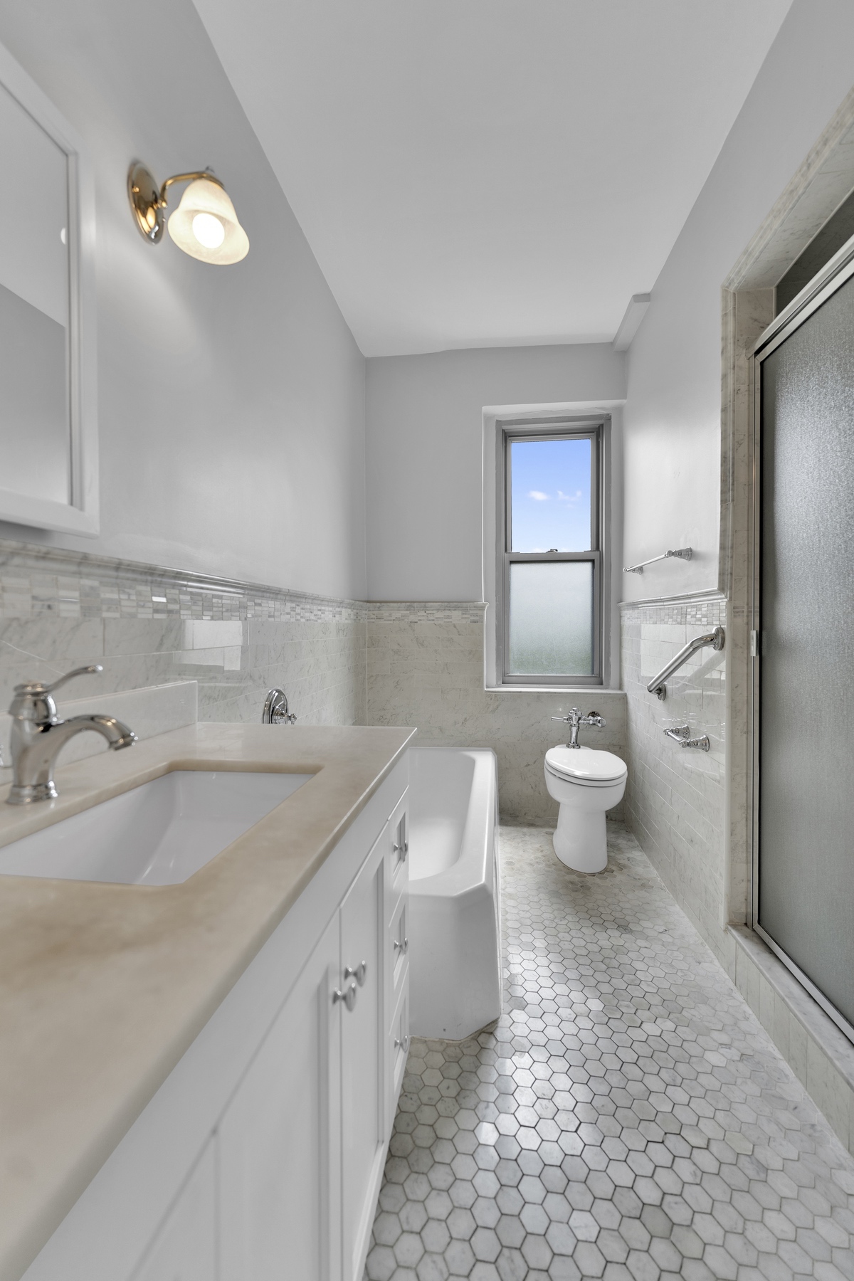 4445 Post Road, Unit 7G Bronx, NY 10471 - Photo 9 of 15 Gallery Image 9