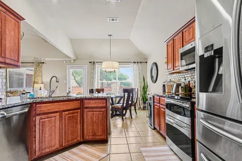 $565,000 | 301 Cave River Drive, Murphy, TX 75094