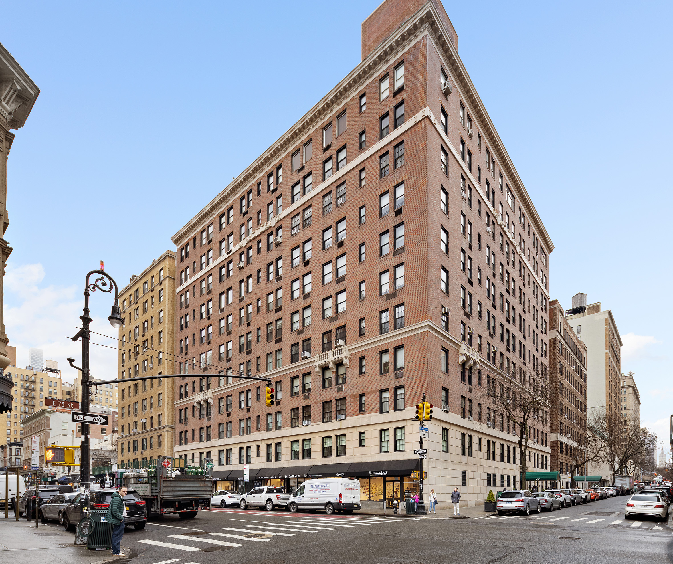 130 East 75th Street, Unit 4D Manhattan, NY 10021 - Photo 18 of 19 a building view