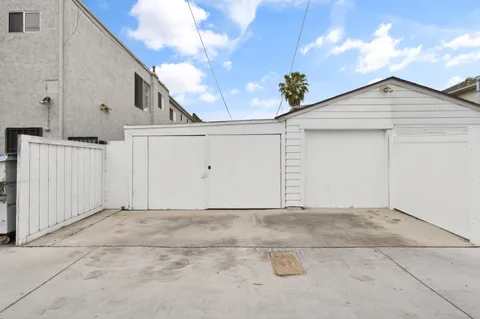 $949,000 | 4561 Bancroft Street, San Diego, CA 92116