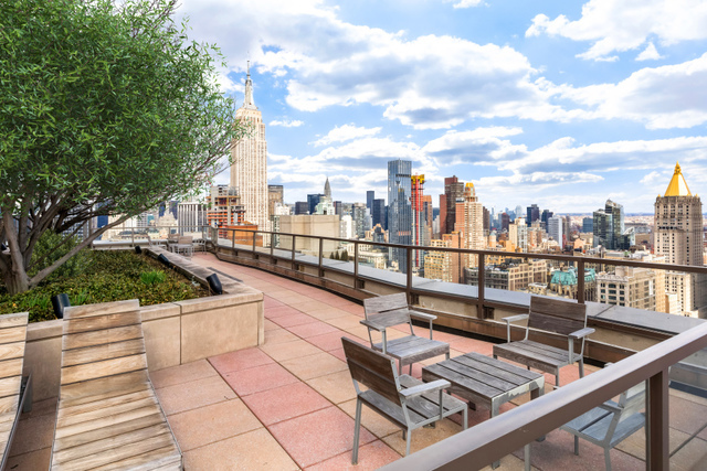 101 West 24th Street, Unit 19B Manhattan, NY 10011 - Photo 14 of 19 a view of a terrace with seating