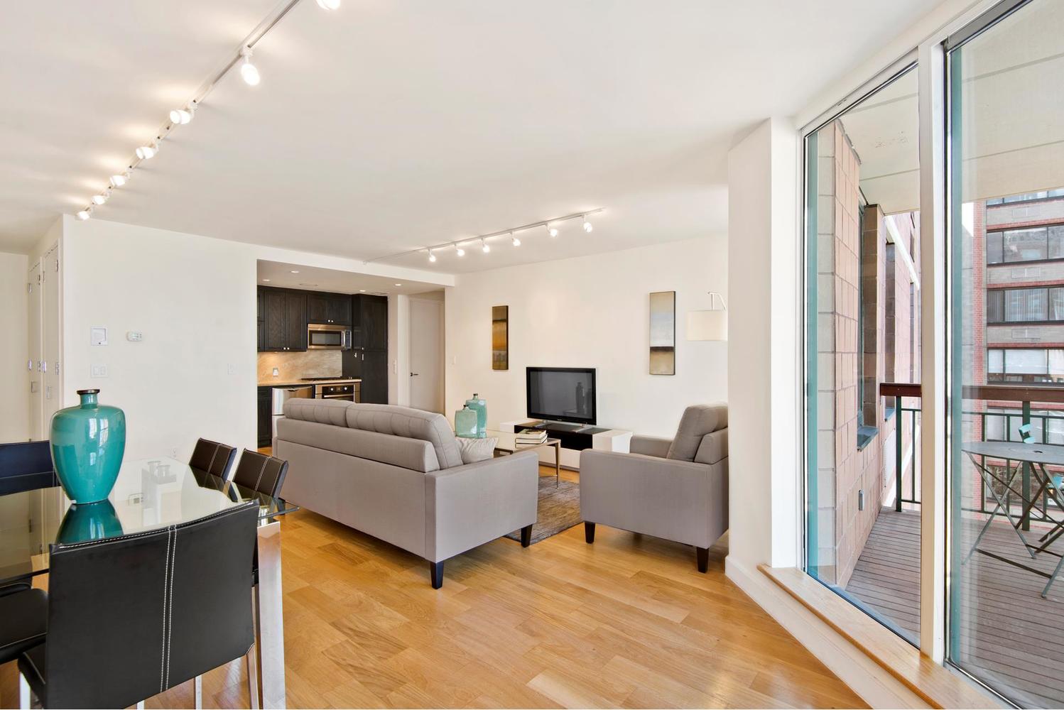 333 Rector Place, Unit 1109 Manhattan, NY 10280 - Photo 3 of 7