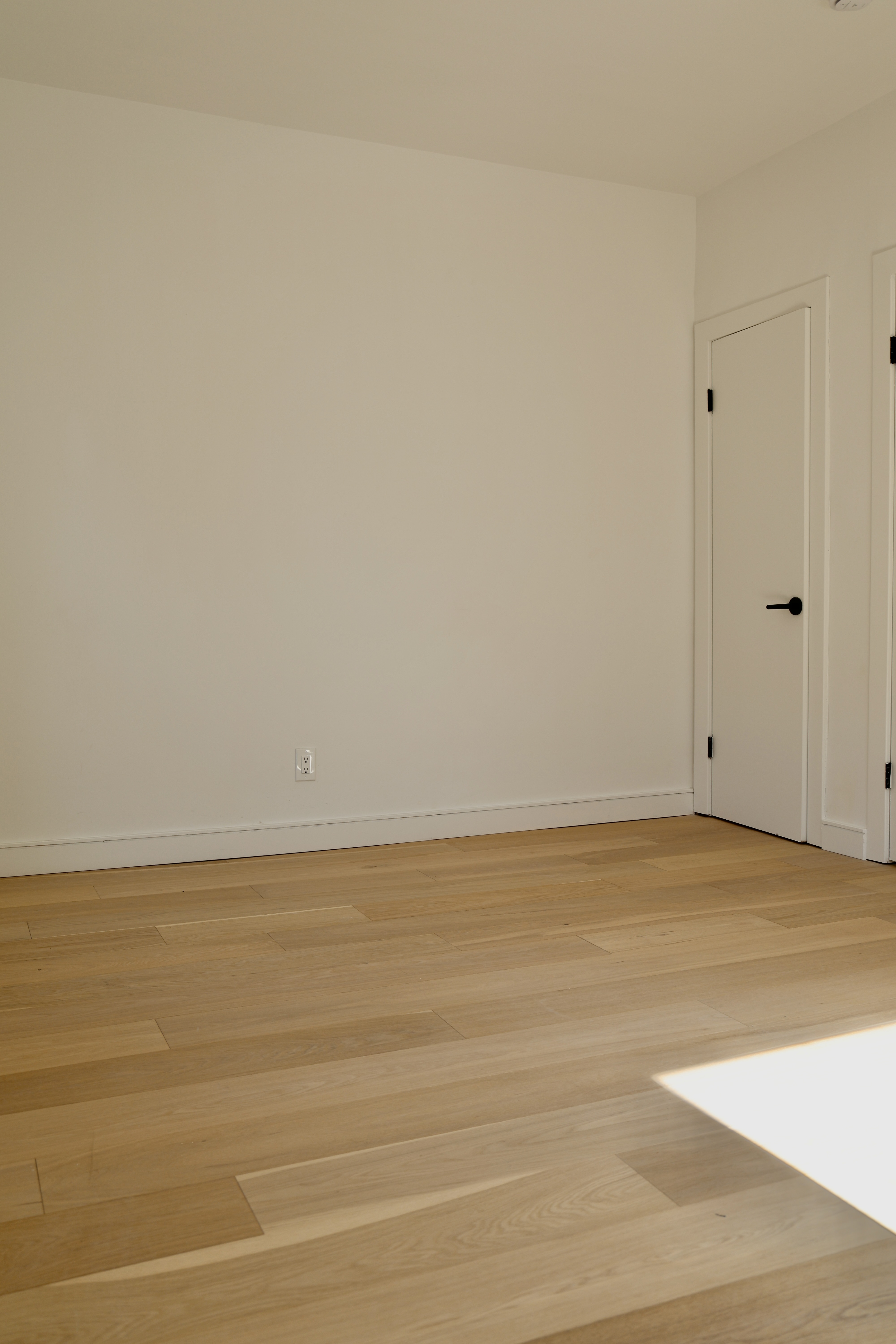 807 Riverside Drive, Unit 6E Manhattan, NY 10032 - Photo 4 of 7 a view of an ocean