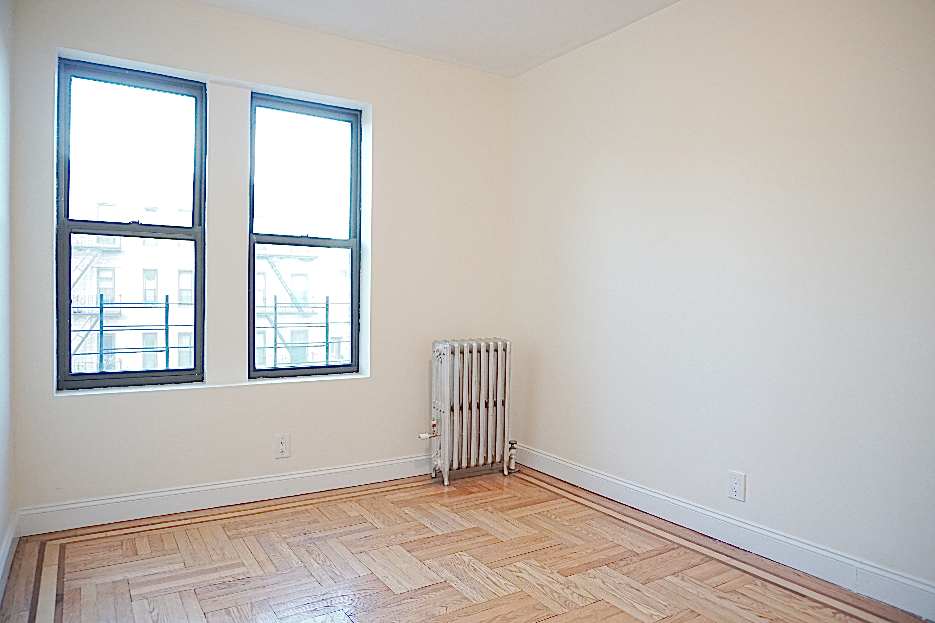 29-08 31st Avenue, Unit E11 Queens, NY 11106 - Photo 3 of 5 Gallery Image 3