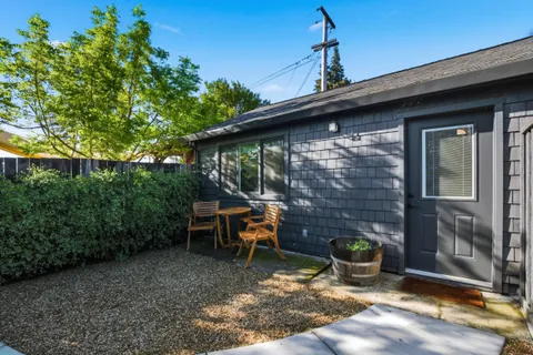 $2,600,000 | 1433 Oak Avenue, St. Helena, CA 94574