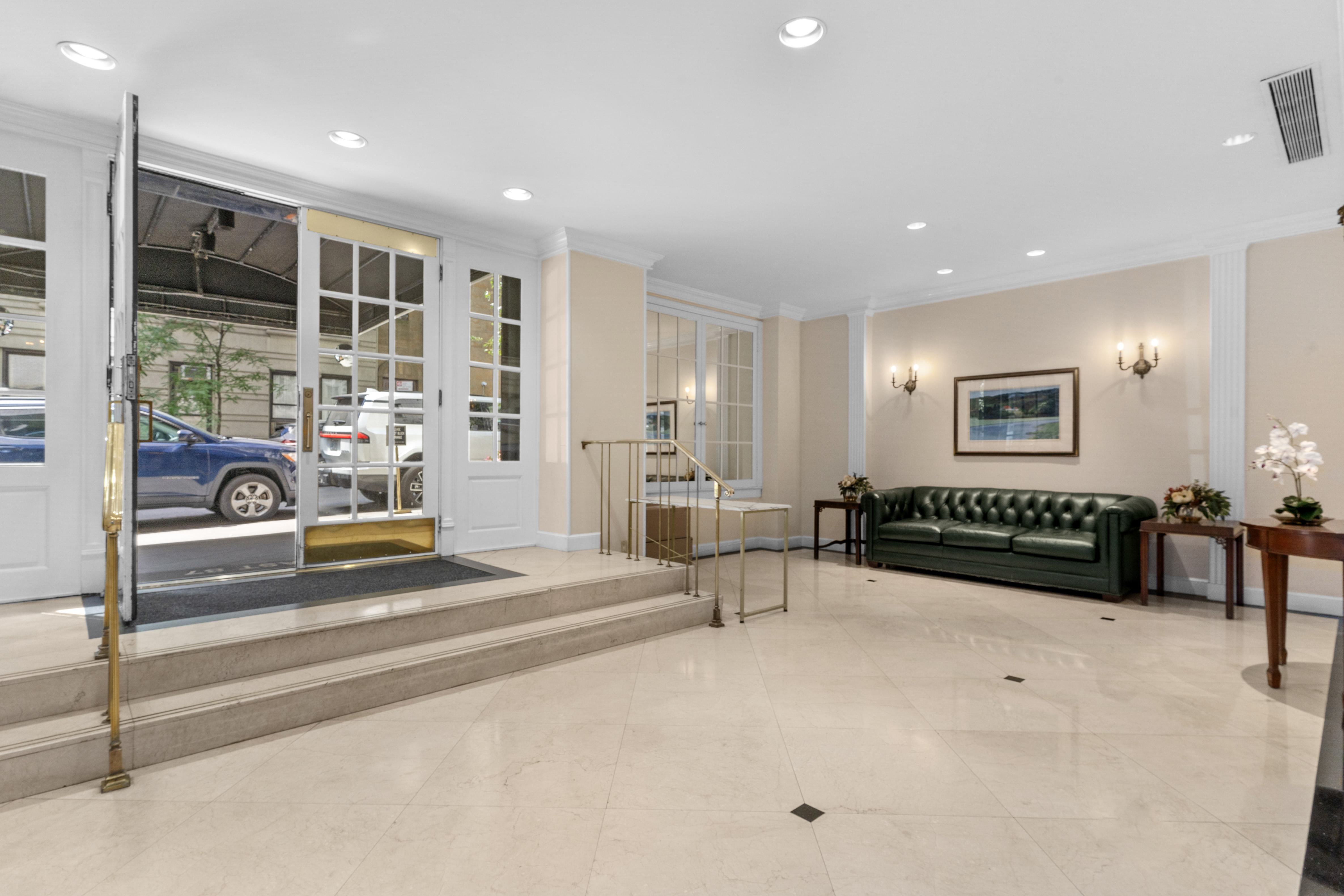 55 East 87th Street, Unit 5M Manhattan, NY 10128 - Photo 9 of 10 a living room with furniture