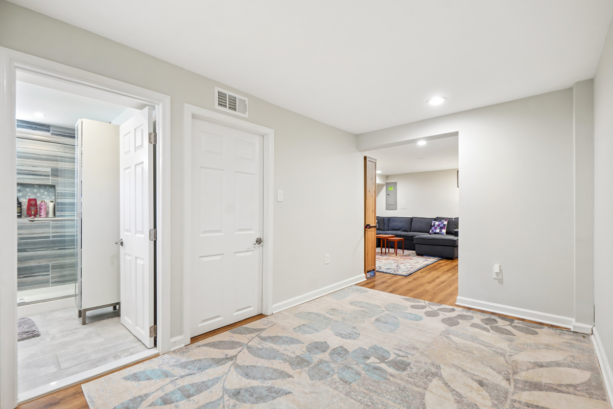 715 Delafield Street Northeast Washington, DC 20017 - Photo 11 of 12