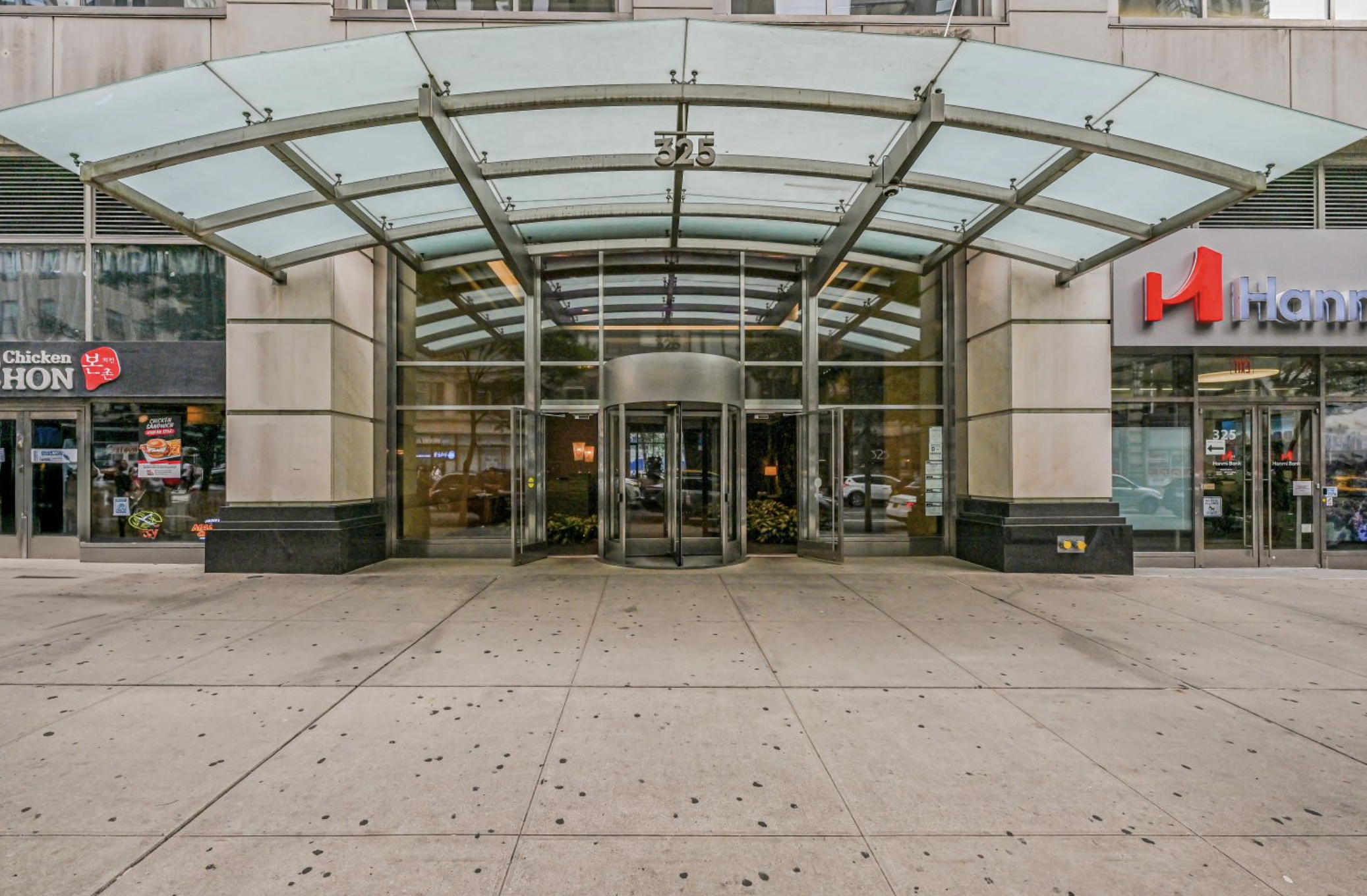 325 5th Avenue, Unit 16C Manhattan, NY 10016 - Photo 23 of 25 a view of small space