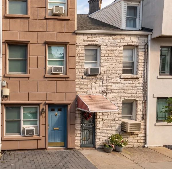 $6,200 | 52 Willow Terrace North, Hoboken, NJ 07030