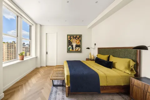 $2,875,000 | 219 West 81st Street, Unit 11G | Upper West Side