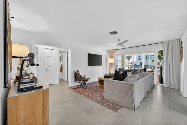 $1,475,000 | 4091 13th Way Northeast, St. Petersburg, FL 33703