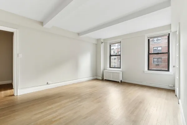 $550,000 | 321 East 54th Street, Unit 9B | Sutton Place