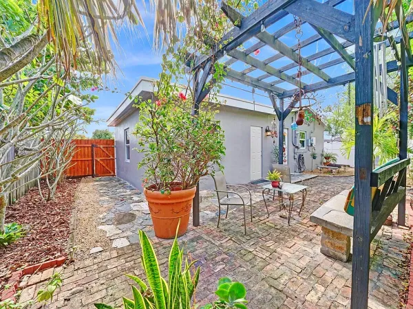 $630,000 | 381 Northeast 42nd Street, Oakland Park, FL 33334