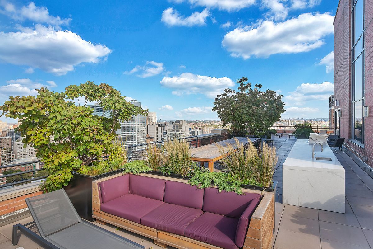 300 East 64th Street, Unit 19A Manhattan, NY 10065 - Photo 10 of 11