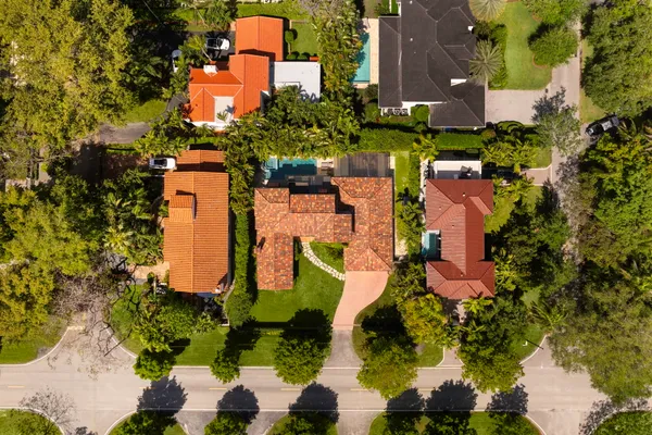 $3,200,000 | 4206 Alhambra Circle, Miami, FL 33146