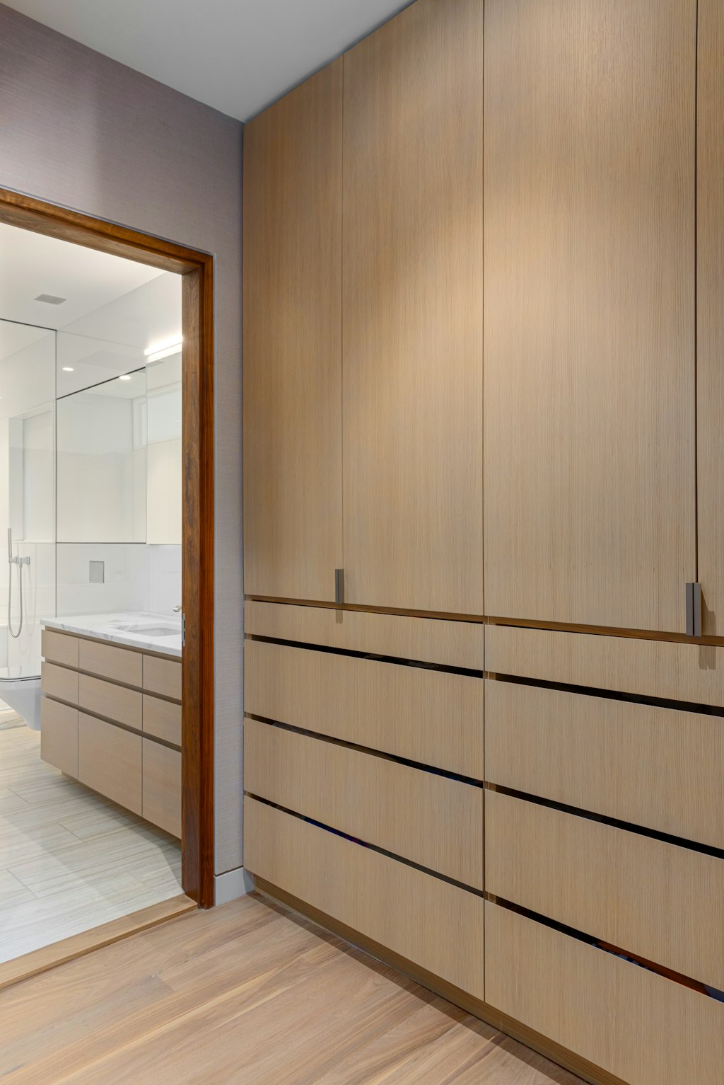 125 West 87th Street Manhattan, NY 10024 - Photo 12 of 27 a view of an empty walk in closet